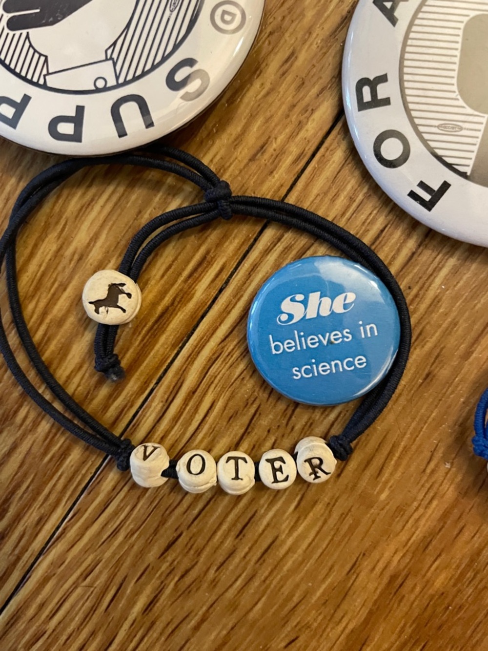 Vote Blue Buttons, Friendship Bracelets - Picture 3 of 5